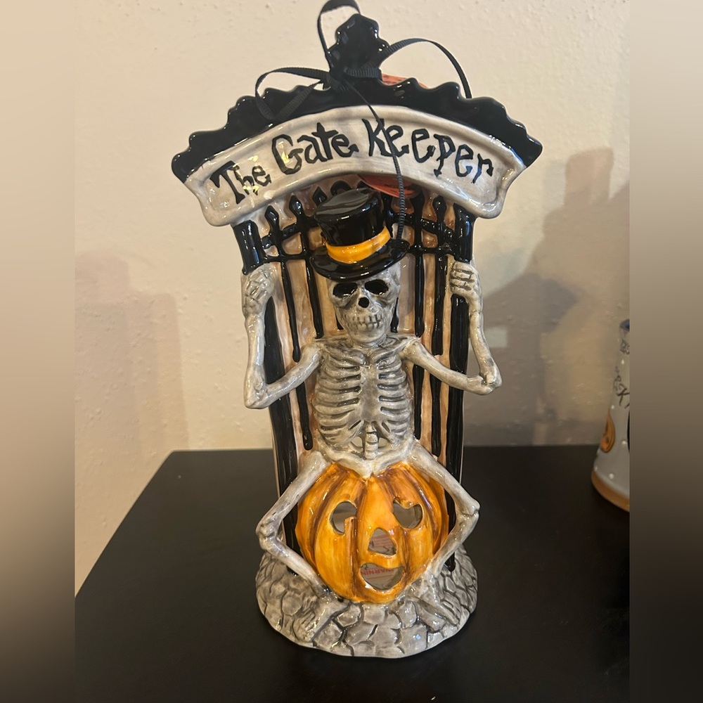 Blue Sky The Gate Keeper Tea Light